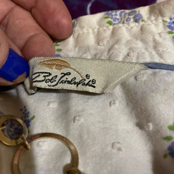 Bob Timberlake from Bass pro shop. Designed for outdoor with a great feel/look - Picture 10 of 11